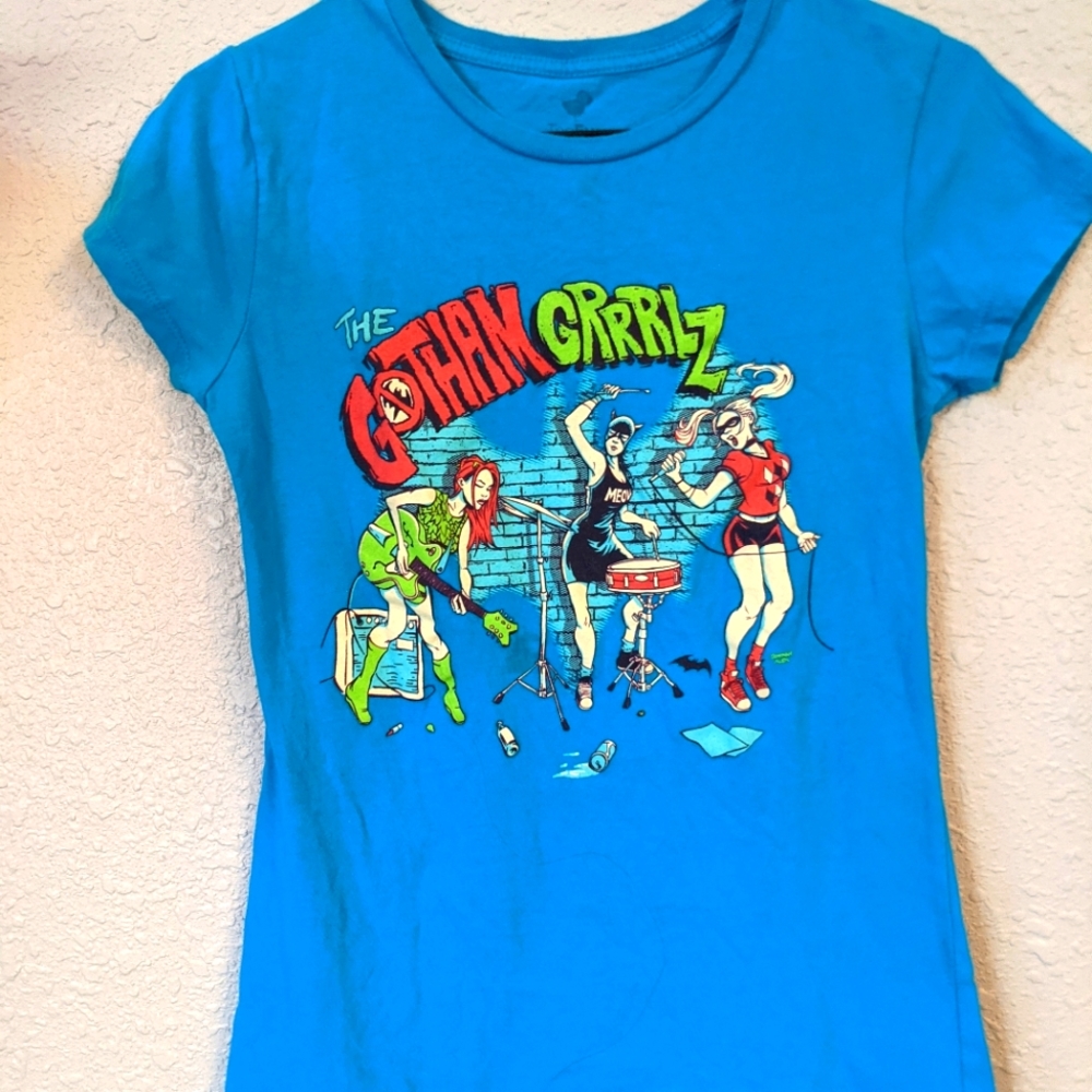 Tee Fury Gotham Grrrlz top